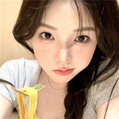 双腿之间